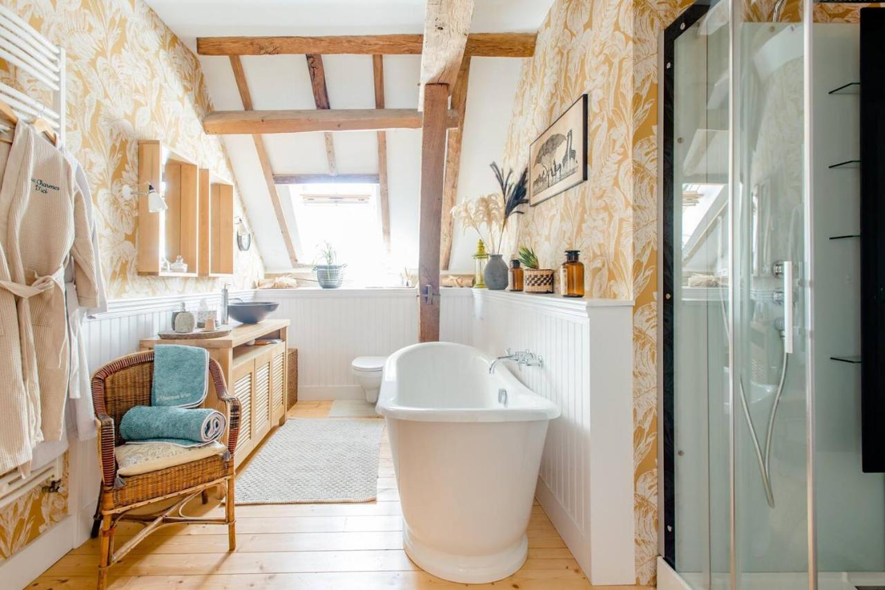 Au Charme D'Ici Hotel La Chapelle-Saint-Sauveur  Eksteriør billede